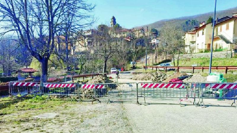 I lavori sul terreno dove sorgerà un’area di sosta attrezzata per i camper, tra via del Campino e via Mazzini
