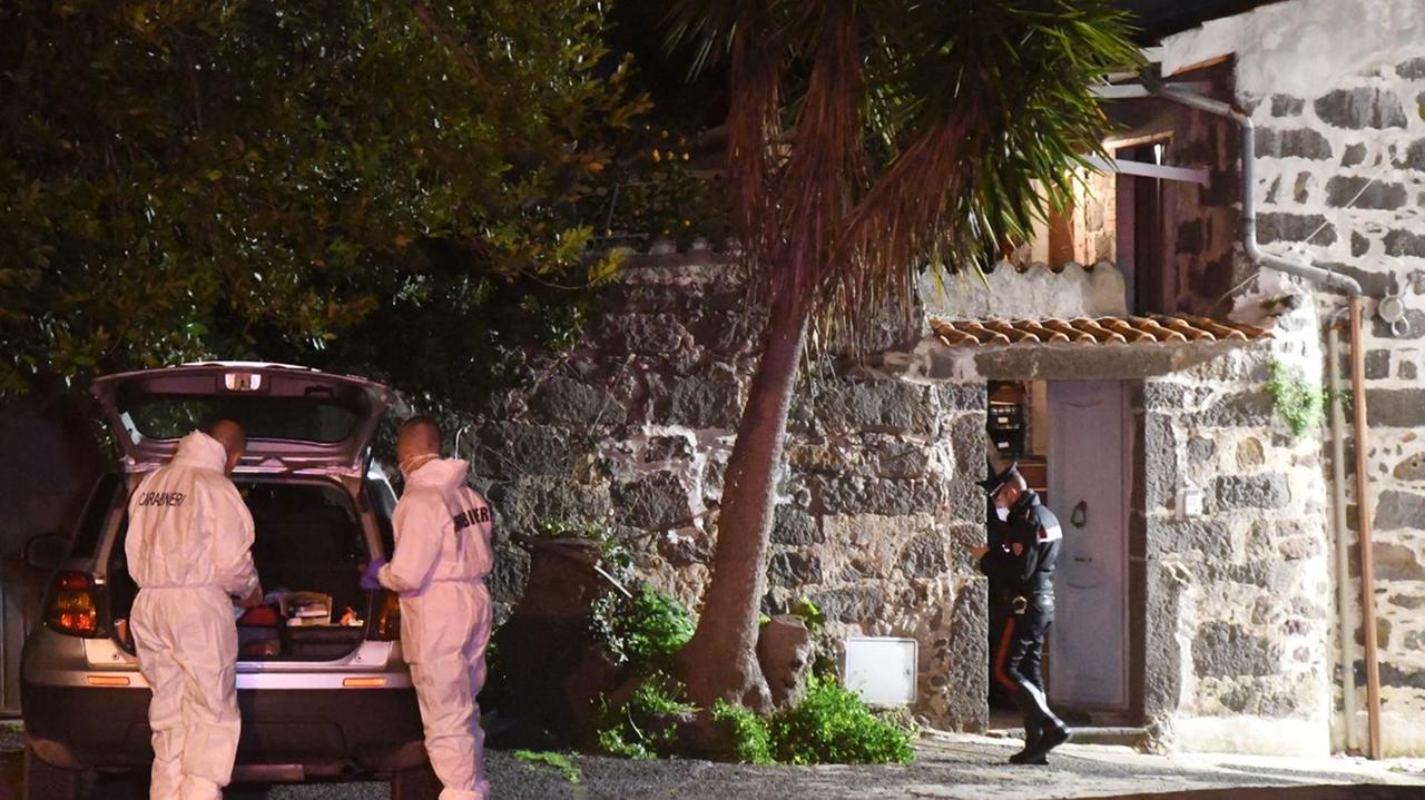 In manette due fratelli Assassini per 2mila euro