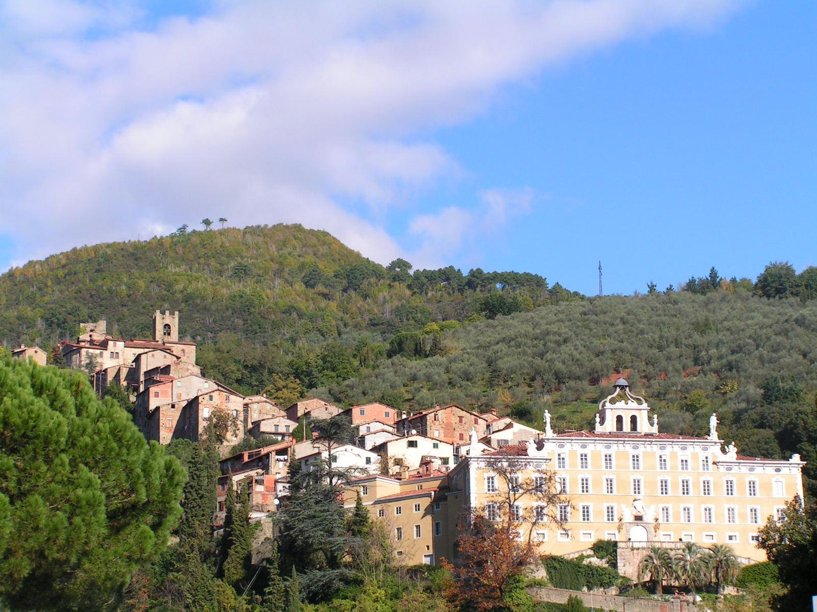 Una veduta del paese di Collodi