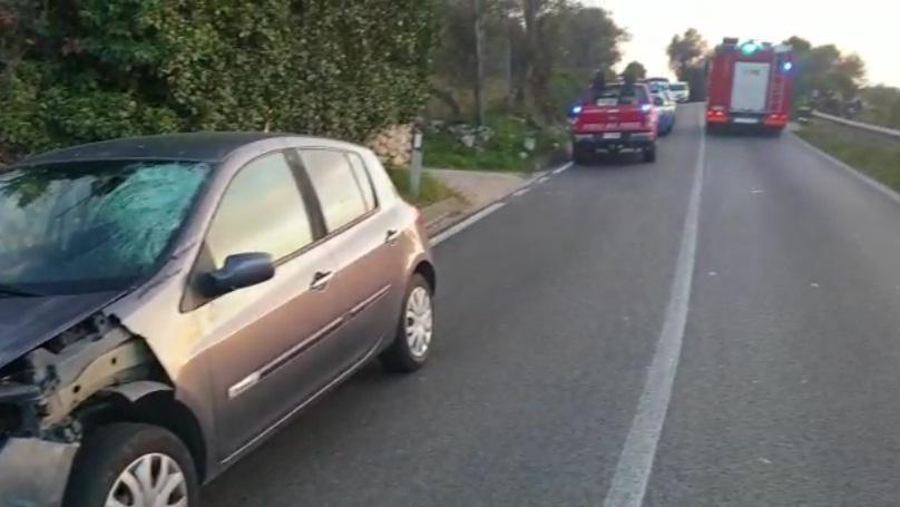 L'auto che ha travolto il ciclista vittima dell'incidente (foto ivan nuvoli)
