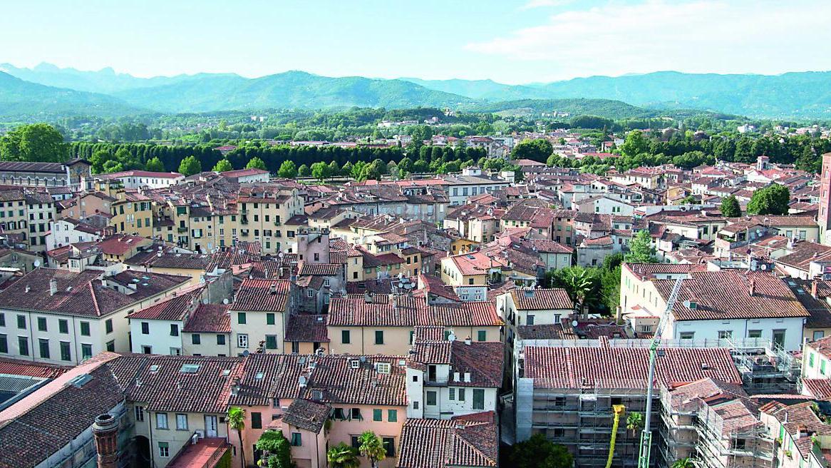 La casa di lusso a Lucca è il pallino delle rockstar