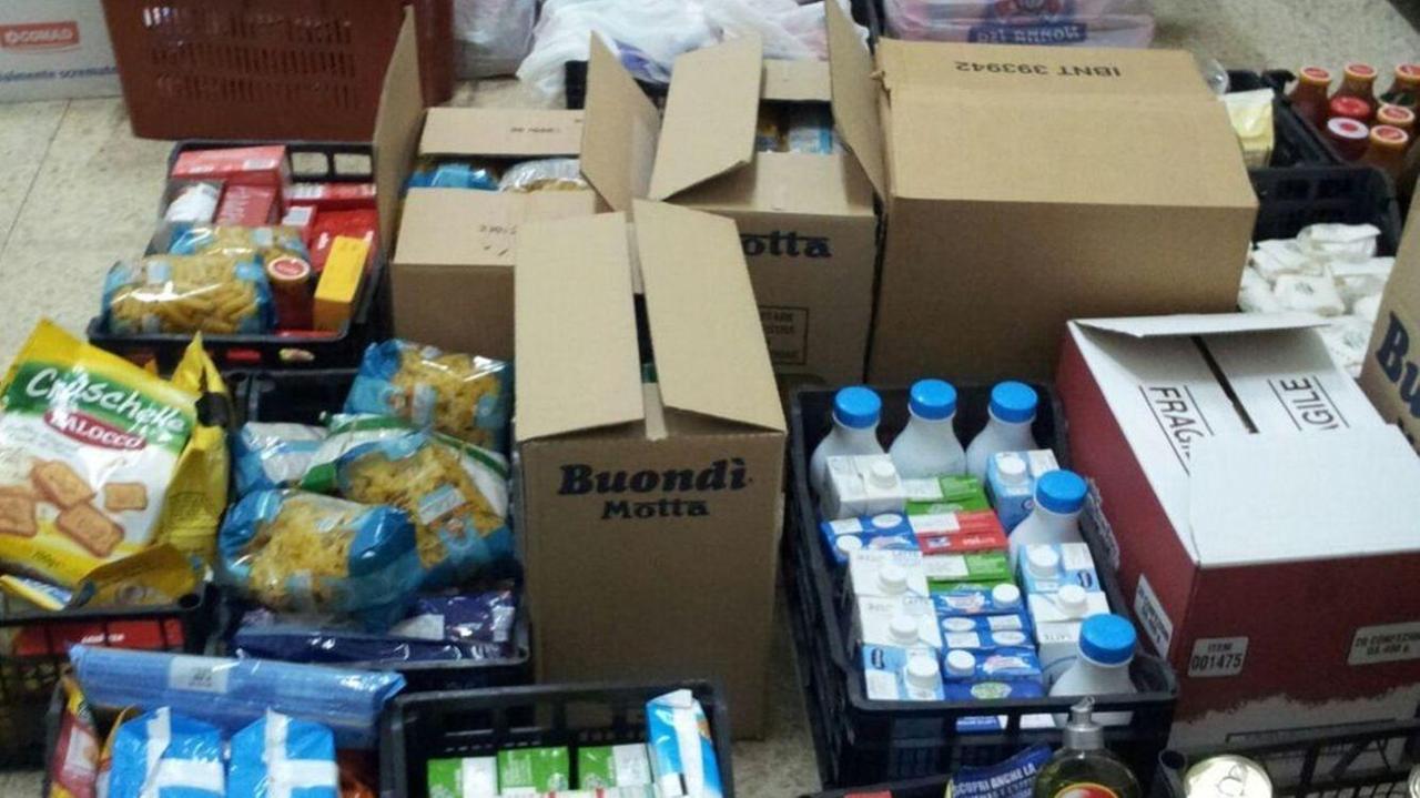 Raccolta a Ozieri di viveri e medicinali da inviare in Polonia ai profughi ucraini