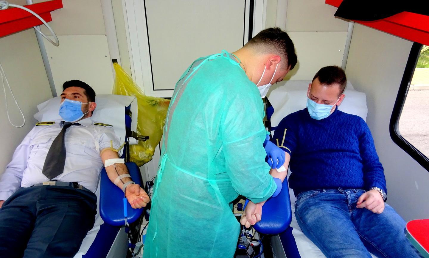 L’Avis: «È allarme sangue non smettete di donare» 