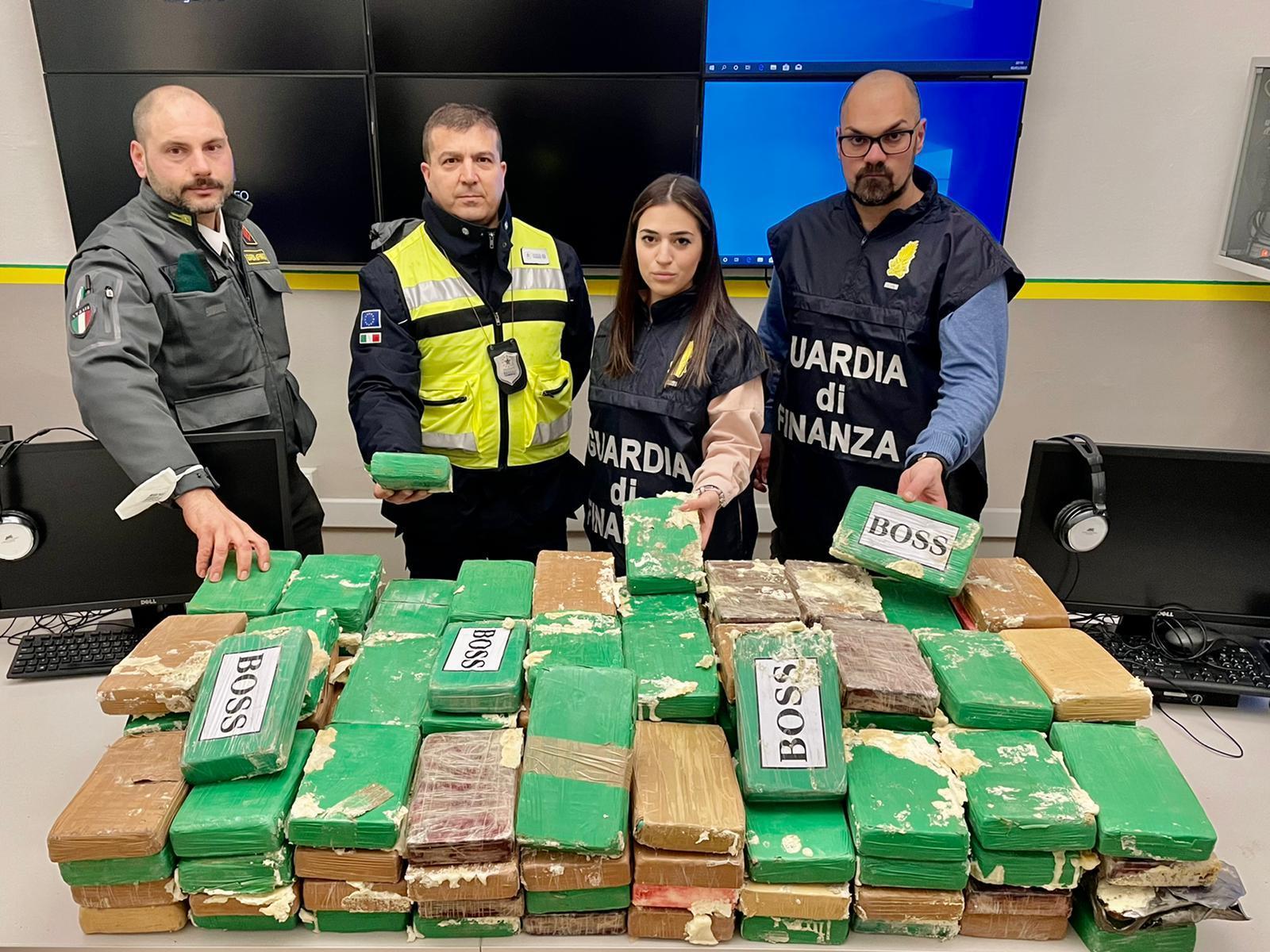 I finanzieri con la droga