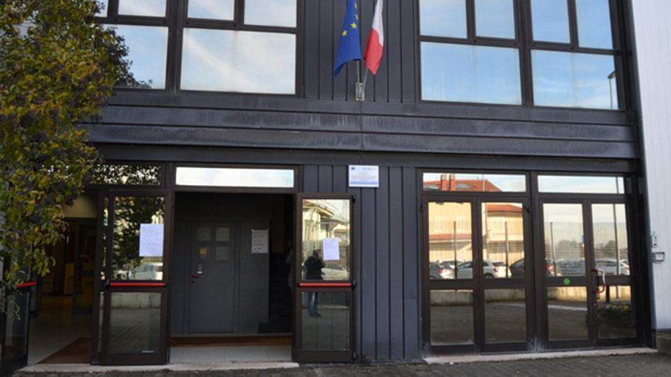 Il liceo Marconi di San Miniato ieri evacuato