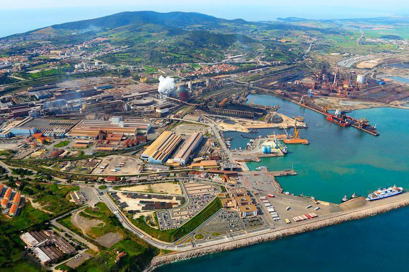 Ipotesi rigassificatore a Piombino, Giani: «Un’occasione da cogliere al volo». I motivi secondo il governatore