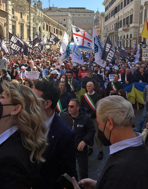 Balneari a Roma contro la Bolkestein: «Siamo preoccupati, situazione grave» 