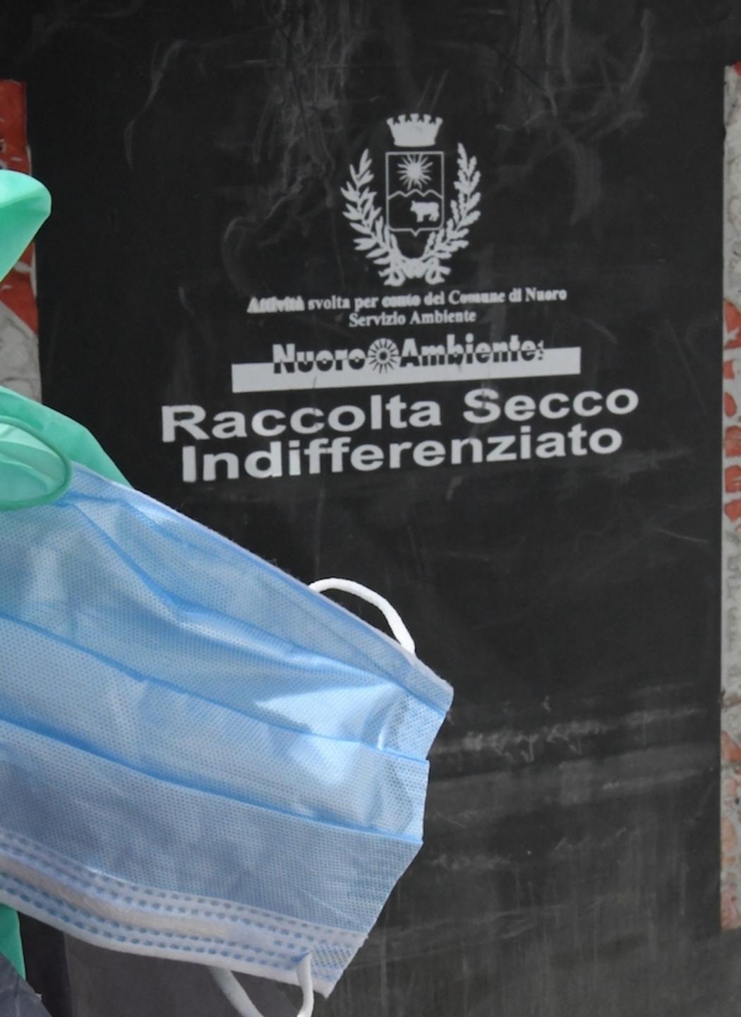 Consegna sacchetti per il secco indifferenziato