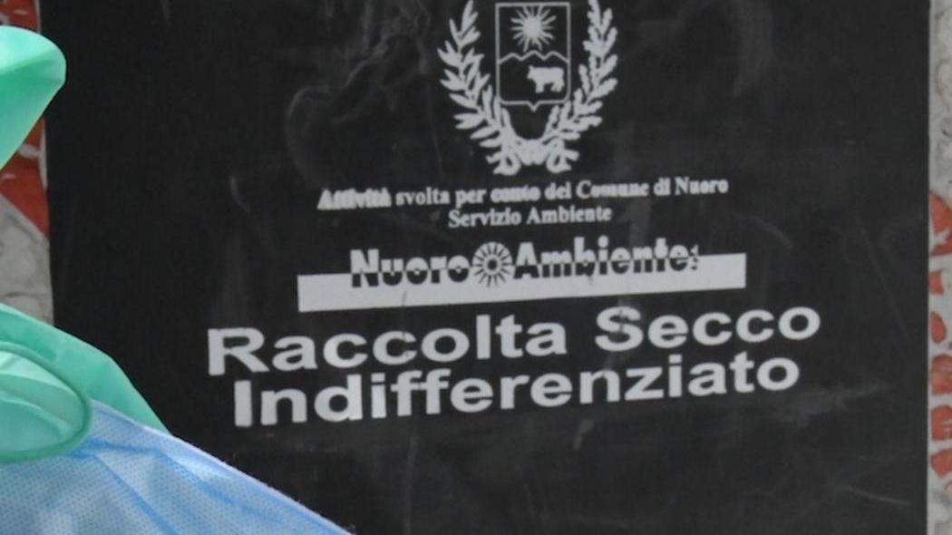 Consegna sacchetti per il secco indifferenziato