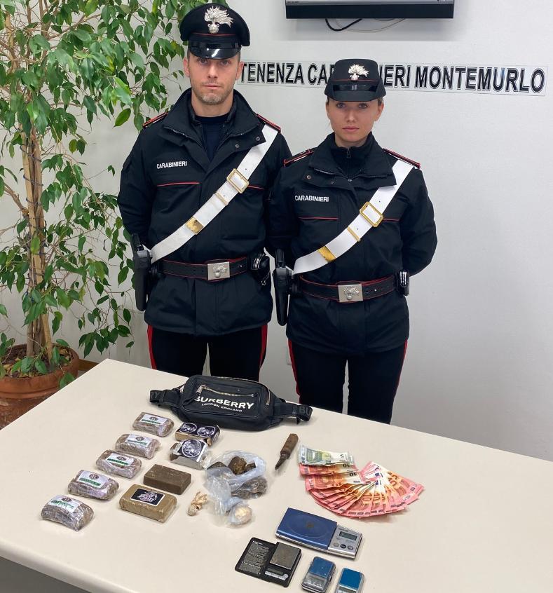 La droga sequestrata dai carabinieri a Montemurlo