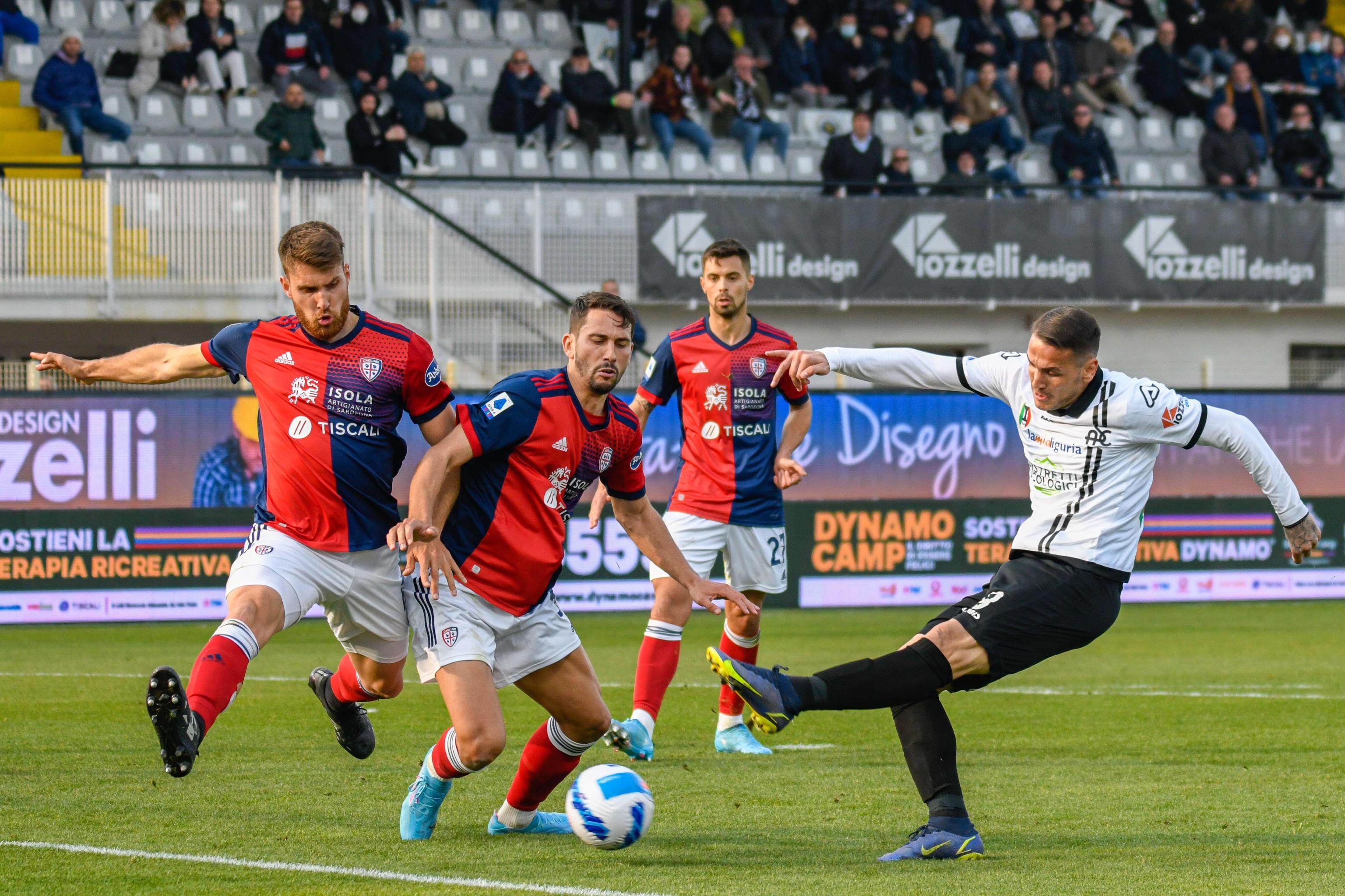 Il gol del 2-0 dello Spezia siglato da Manaj