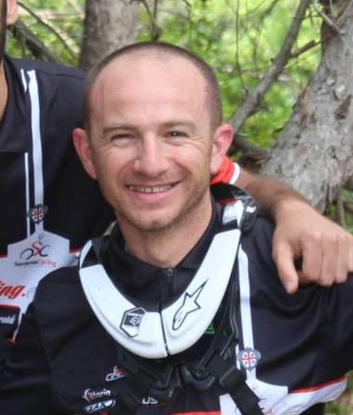 Ciclista travolto, 39enne indagata 