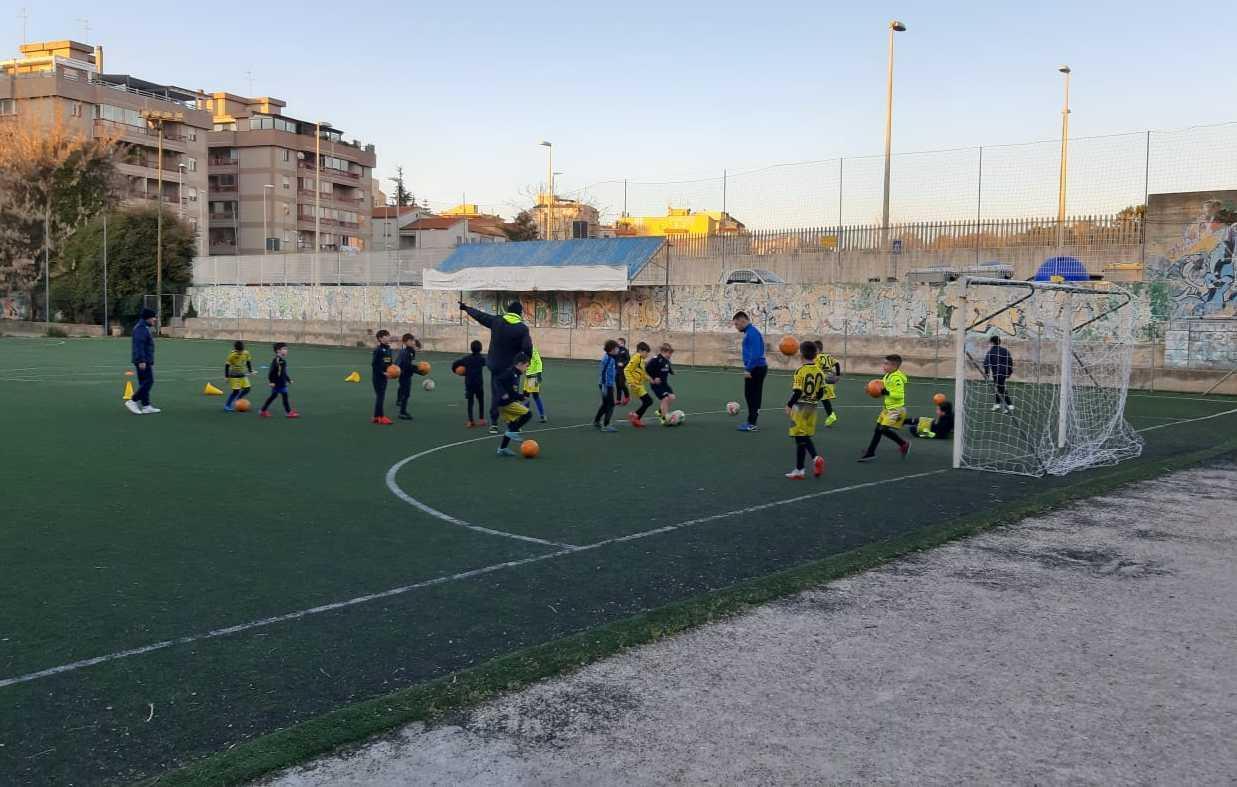 Sassari, padel in parrocchia: due nuovi impianti al posto del campetto per i baby calciatori