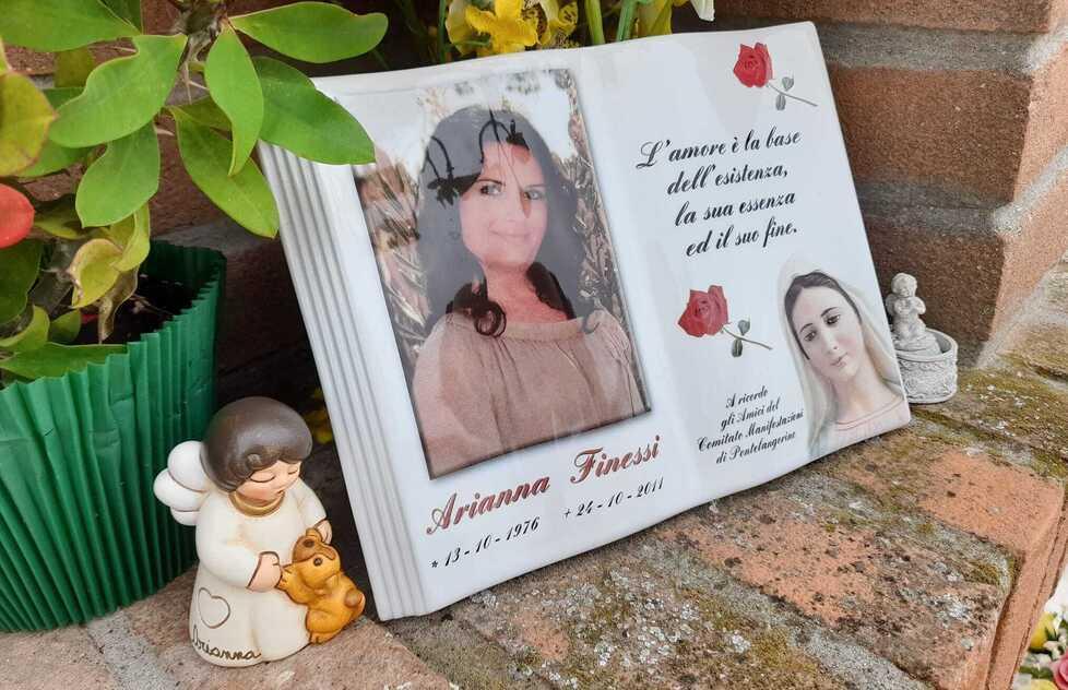 Pontelangorino. Il ricordo di Arianna Finessi rubato dal cimitero 