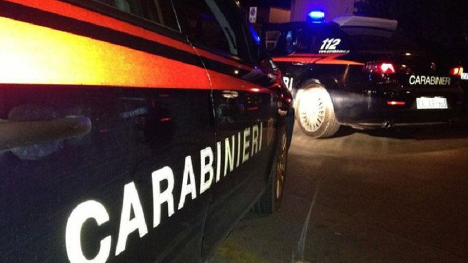 Minacce e spintoni alla dottoressa per un certificato: 40enne denunciato