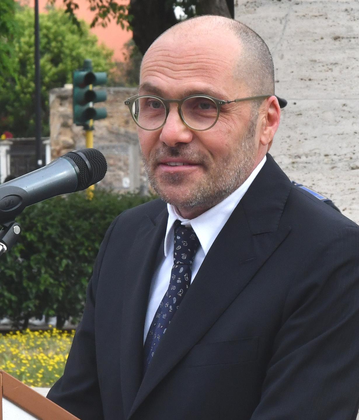 Il prefetto sdogana Ardia e Scalzi 