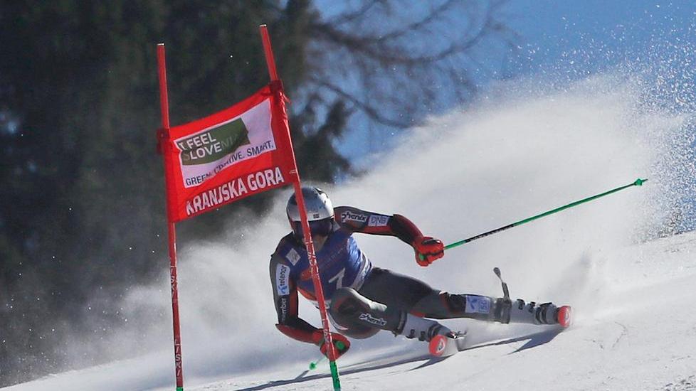 Henrik Kristoffersen impegnato nel gigante di Kranjska Gora