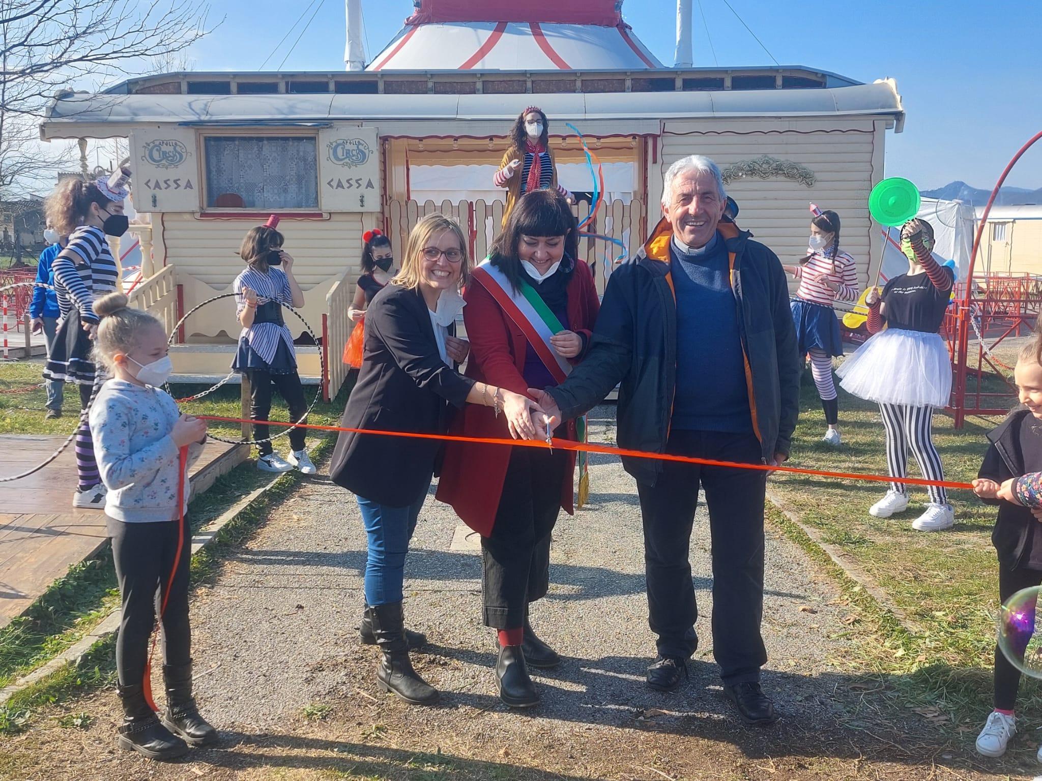 L'inaugurazione della nuova sede di “Chez nous le cirque”, a Gello