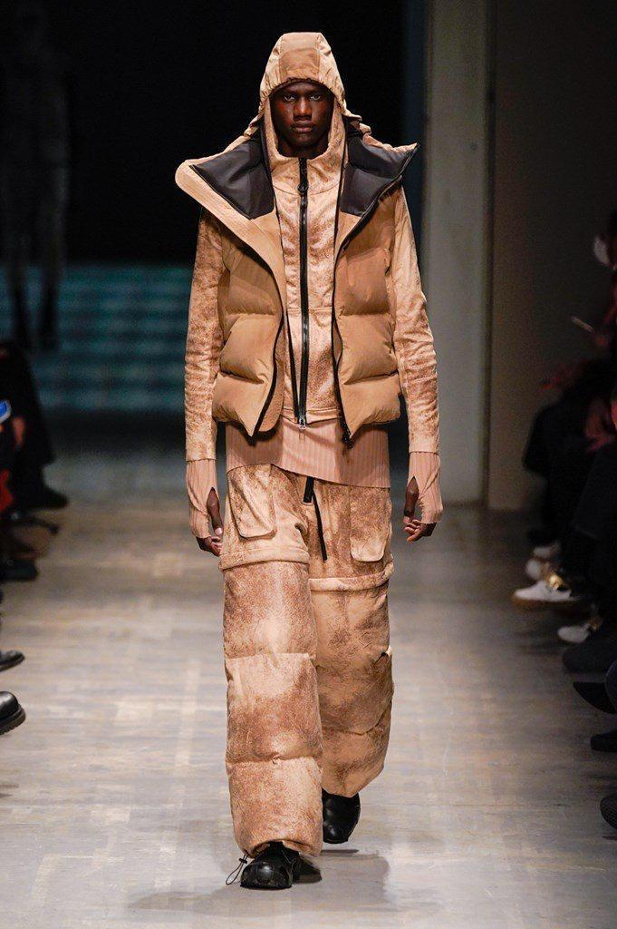 Madou Diop sfila per Justin Gall