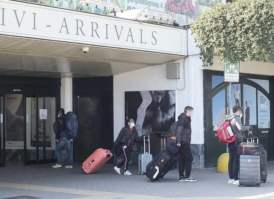 L'aeroporto di Pisa verso il potenziamento, ma le sigle sindacali denunciano la dilagante precarietà dei lavoratori
