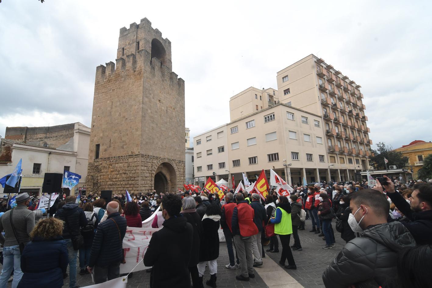 Manifestazione per la Sanità: tutto giusto, ma dov'erano gli oristanesi?