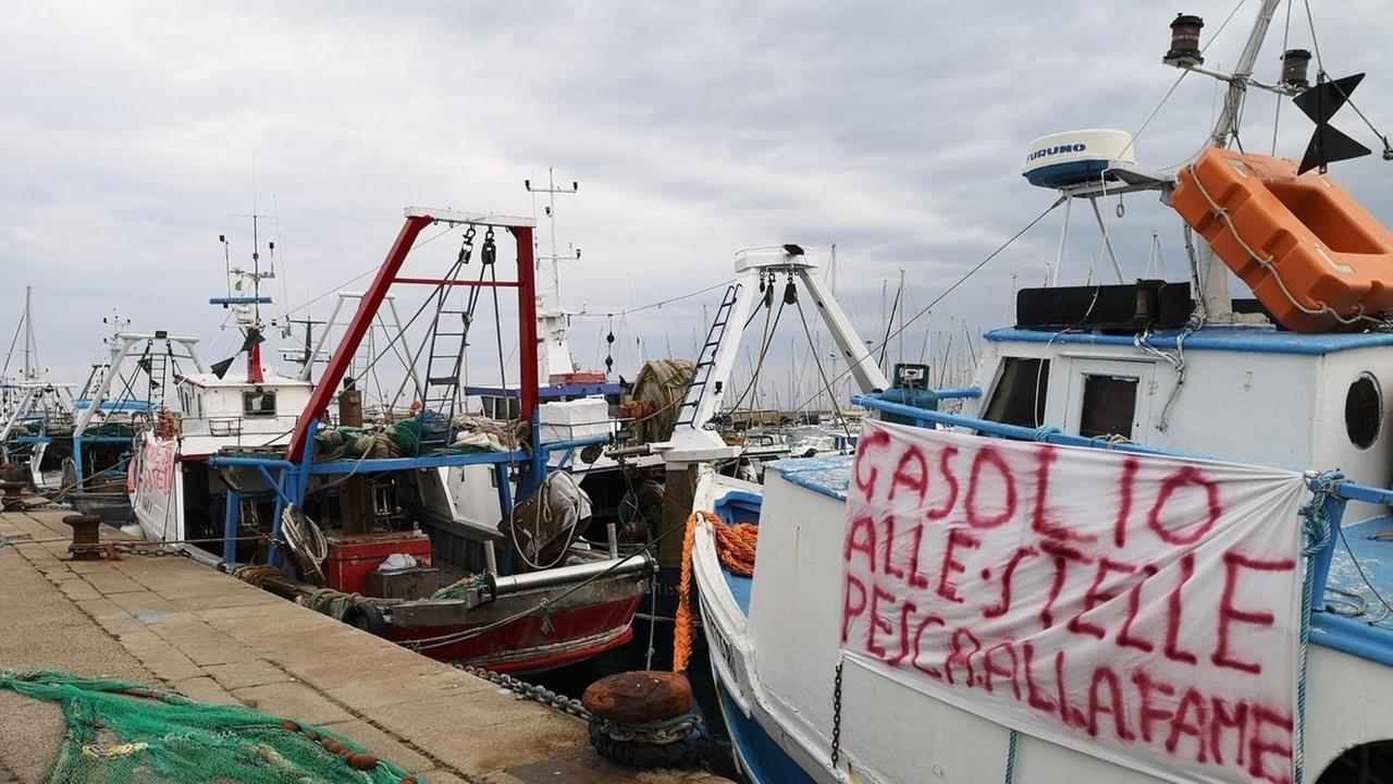 A Porto Torres i pescherecci restano fermi 