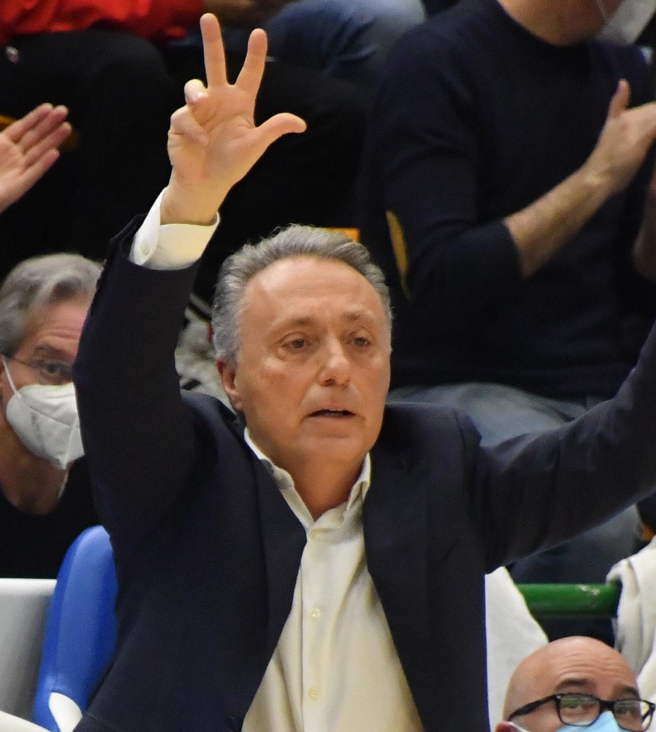 Bucchi: «Siamo dispiaciuti, potevamo fare qualcosa di meglio» 