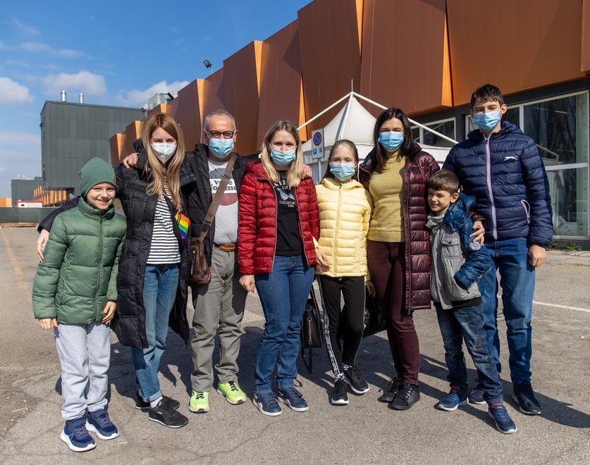 Vaccini, tamponi e visite. L’hub di Ferrara Fiera punto di assistenza per i profughi ucraini 