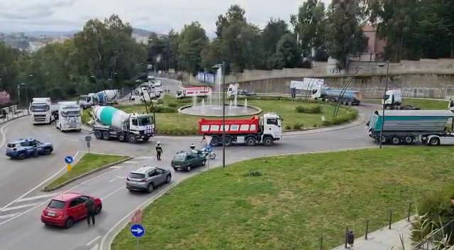 Caro carburante, secondo giorno di protesta degli autotrasportatori sardi