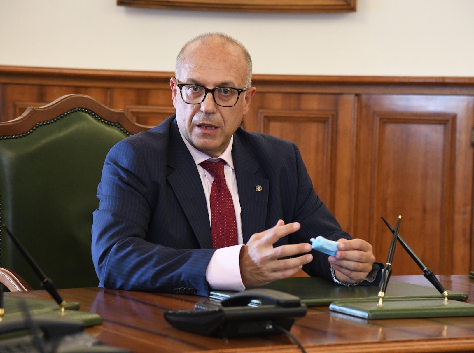 Il prefetto di Nuoro Luca Rotondi