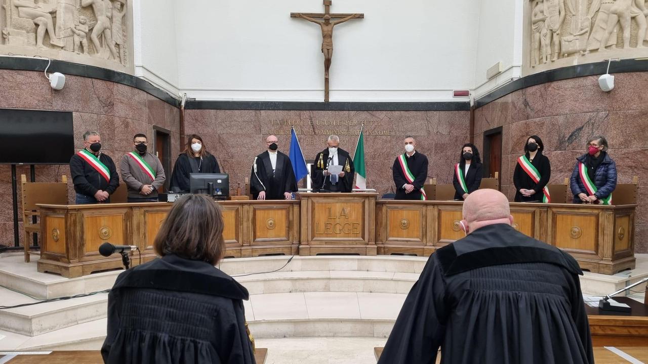La corte d'assise di Sassari durante la lettura della sentenza (foto Mauro Chessa)
