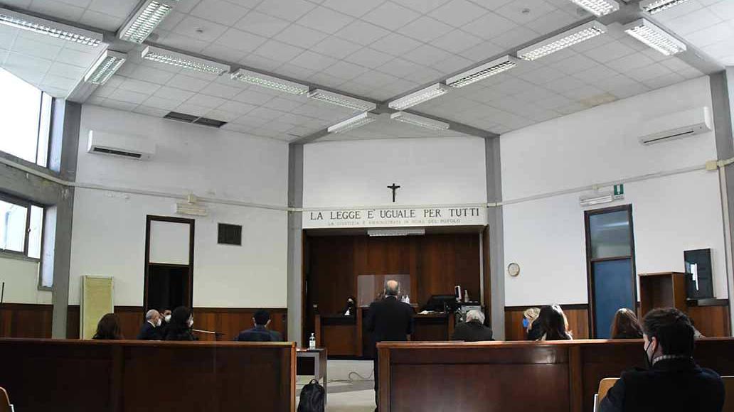 Accesso abusivo alla banca dati, carabiniere a processo