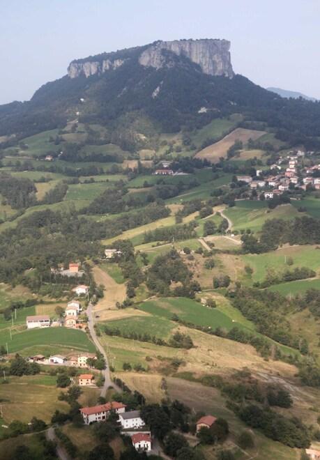 Castelnovo Monti, «Fiscalità agevolata e incentivi ai medici. Bene una legge per la montagna» 