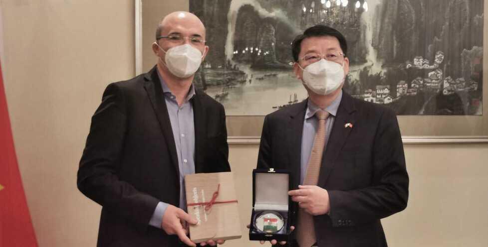 Silk Faw, Reggio Emilia attira la Cina: «Intensificheremo gli scambi» 