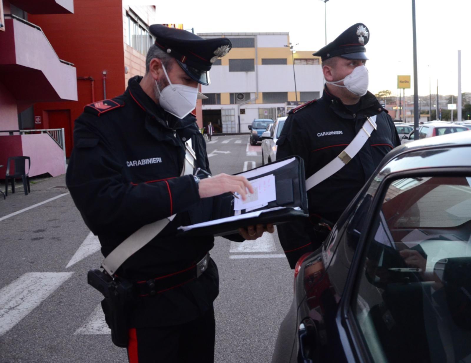 Crolla un balcone, operaio 27enne precipita da 3 metri a Buggerru: in ospedale con l'elisoccorso