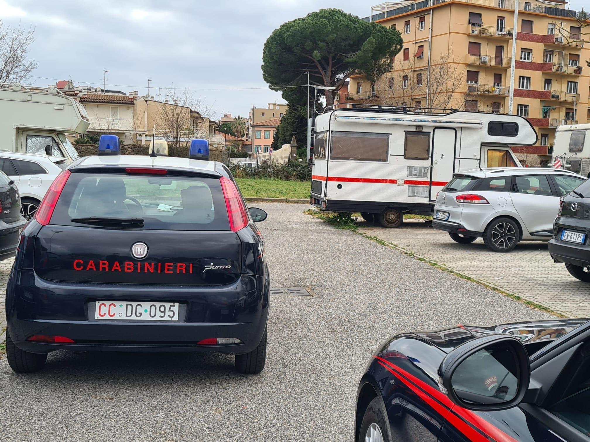 Livorno, trovato morto a 48 anni nel camper parcheggiato 