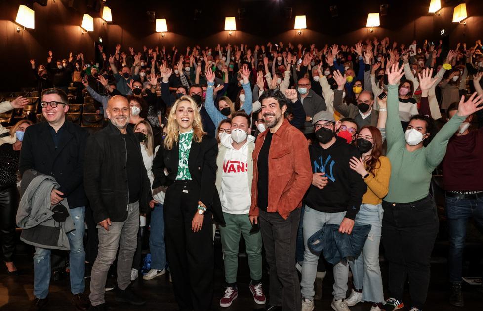 Modena, Favino e Leone al cinema Victoria «Anche un film leggero può essere un aiuto al tema della disabilità» 
