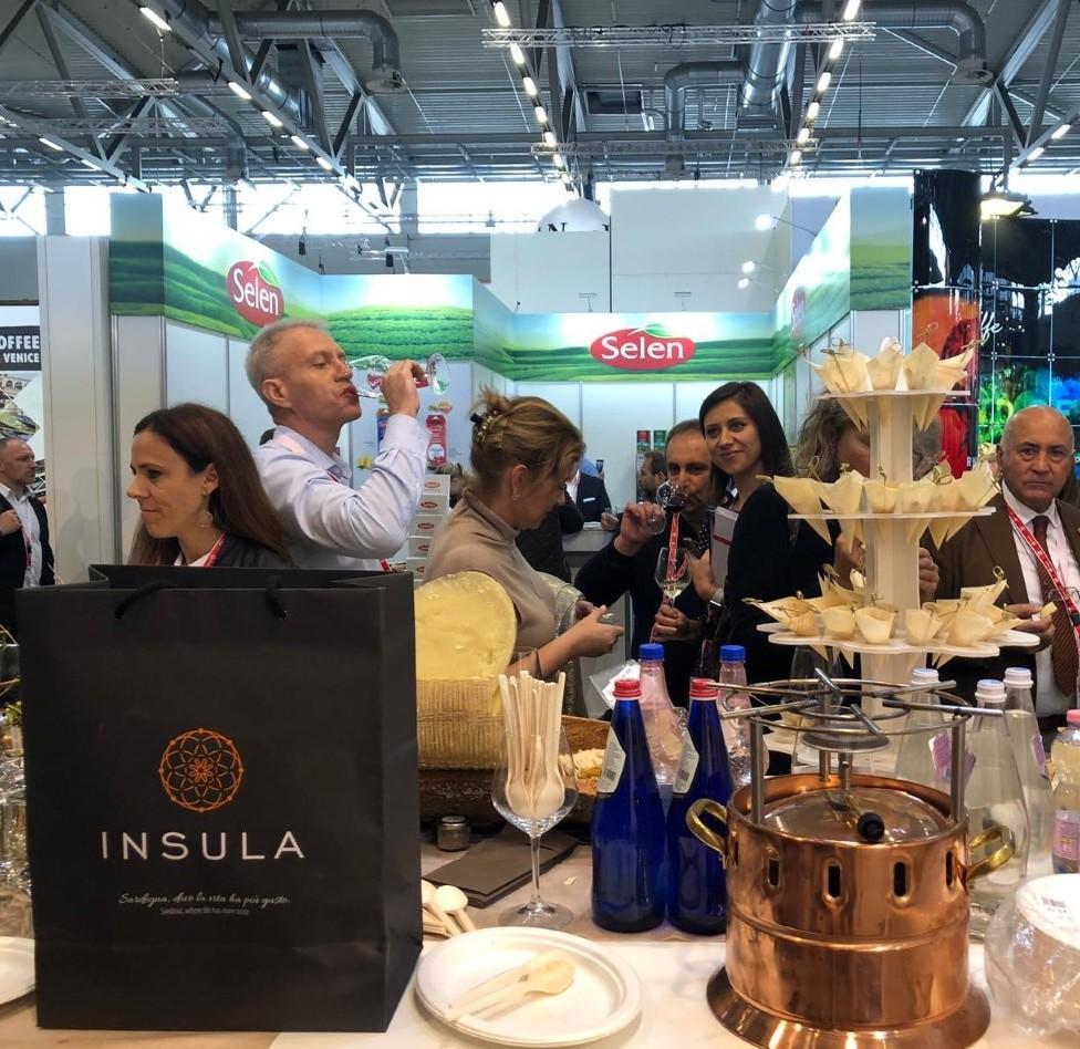 Insula venerdì presentazione a Parigi 