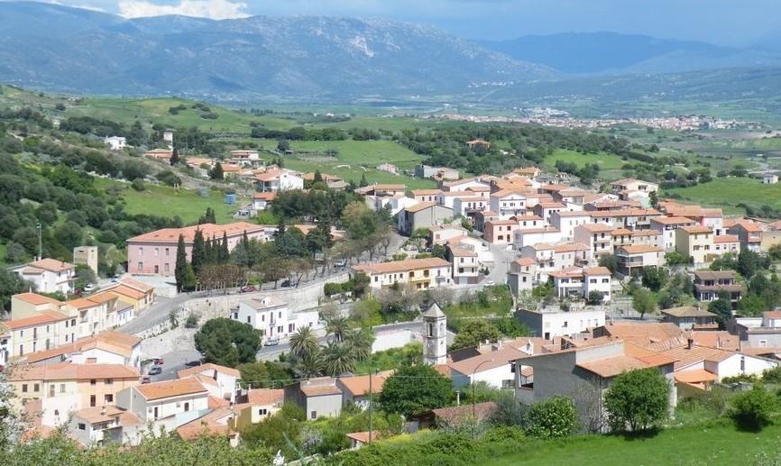 Lavori infiniti e scorte esaurite, a Laerru è emergenza acqua