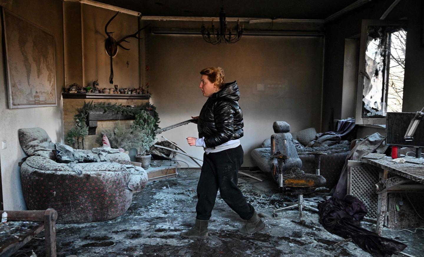 Coprifuoco nella capitale «400 ostaggi in ospedale» 