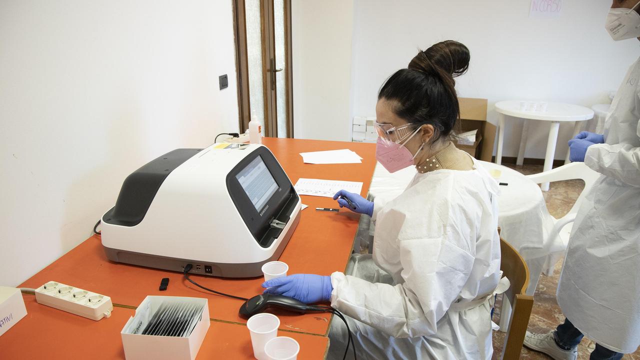 Trend in ripresa per i tamponi positivi al coronavirus