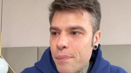 Fedez annuncia su Instagram di avere una malattia
