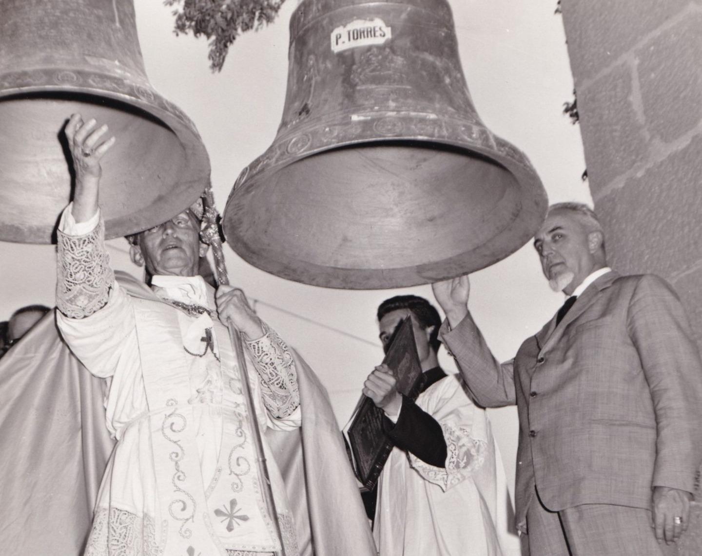 Trieste regala a Fertilia le nuove campane 