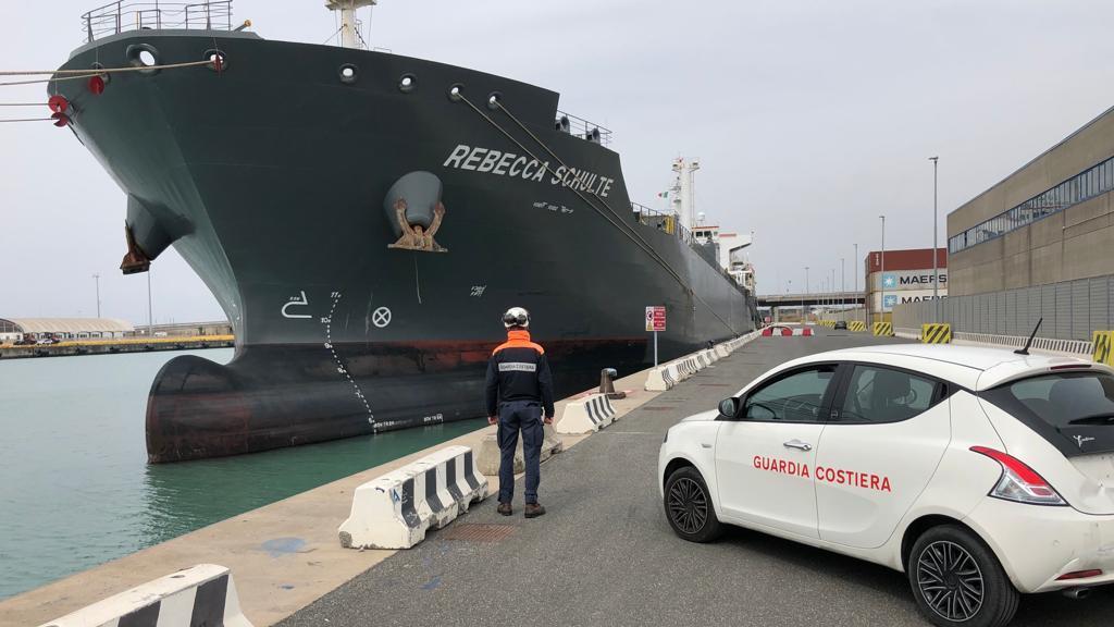 Sos sicurezza, ancora una nave bloccata dalla Capitaneria di porto