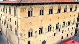 Una veduta dall’alto del Tribunale di Pistoia