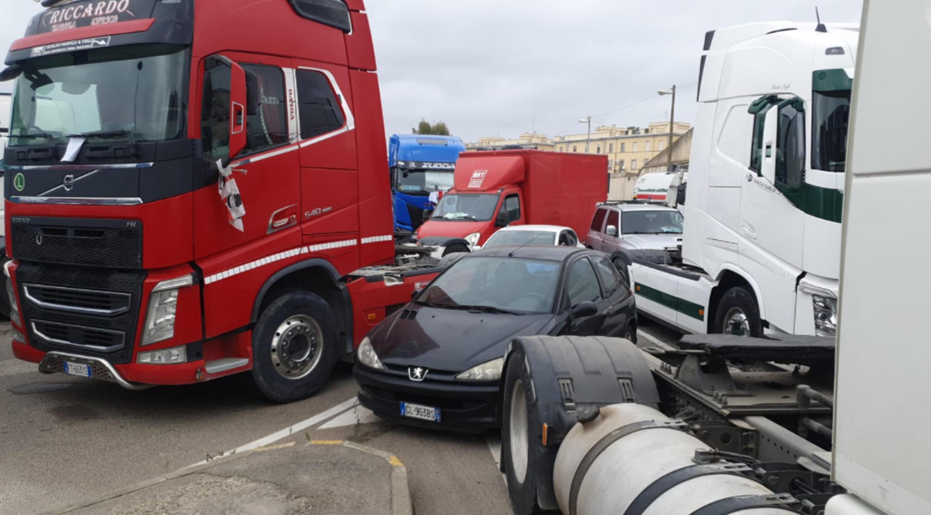 Così la rivolta affonda la Sardegna
