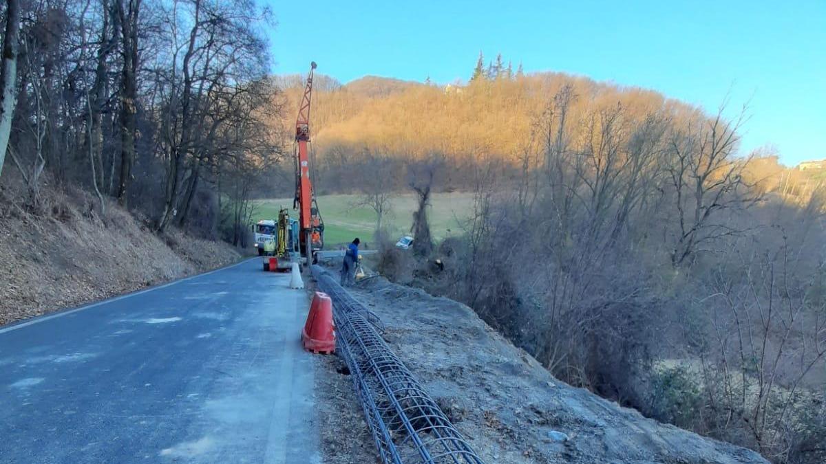 Viano, una paratia lunga 44 metri contro la frana di Ronconovo