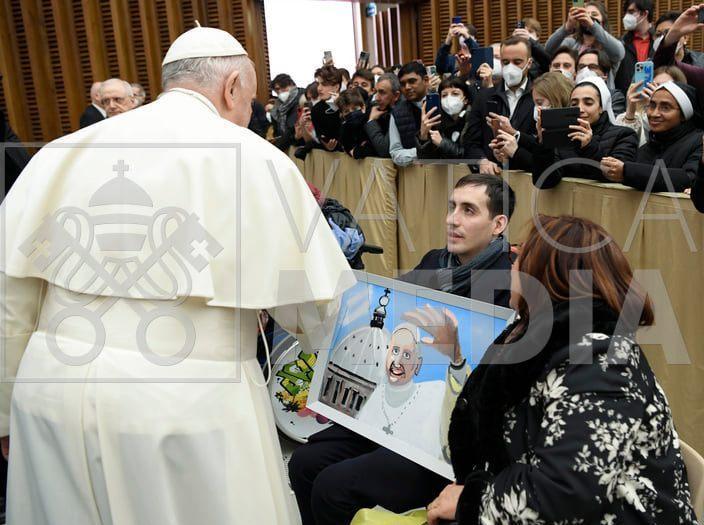 Alghero, l’opera di un artista speciale per Papa Francesco 