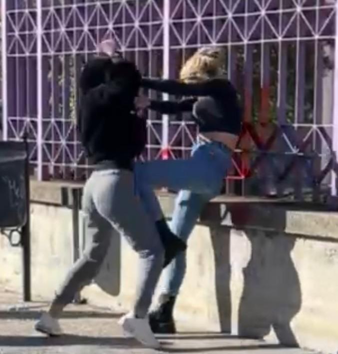 Sassari, dopo le botte davanti a scuola per le due 16nni la possibilità di cambiare 