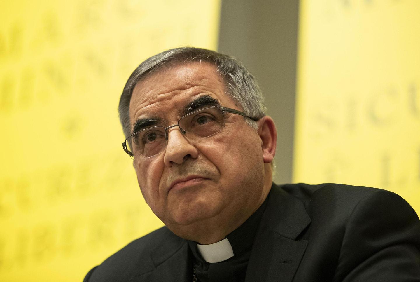 Becciu: «È stato un massacro mediatico» 